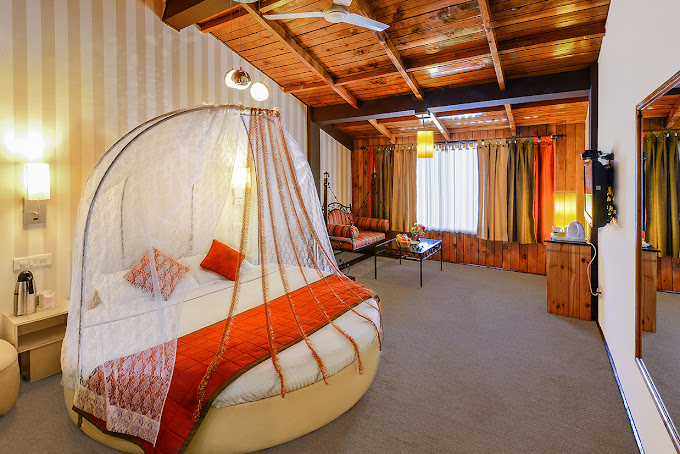 Honeymoon Special Room Round Bed